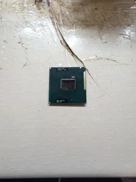 Процессор Процессор Intel Celeron Processor B815 BOX (без кулера)