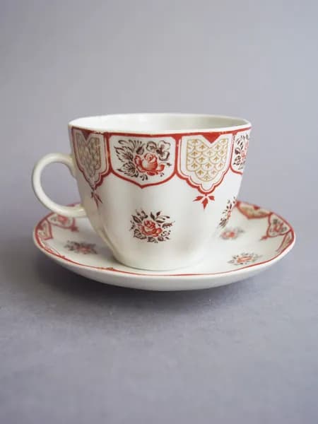 Винтажная чашка с блюдцем "Фриз". ЛФЗ, СССР, 1970-1980. (объем: 125 мл)
