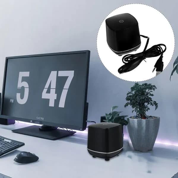 Черный пластиковый прямой зарядный усилитель звука для телефона с 3.5 мм разъемом и usb-подзарядкой
