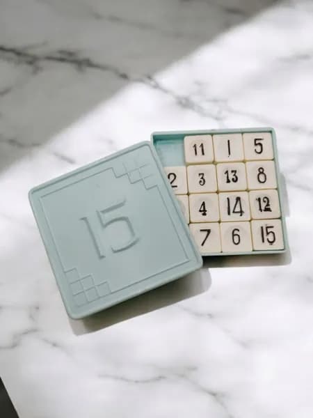 Винтажная настольная игра-головоломка "15/Пятнадцать/Пятнашка", СССР.
