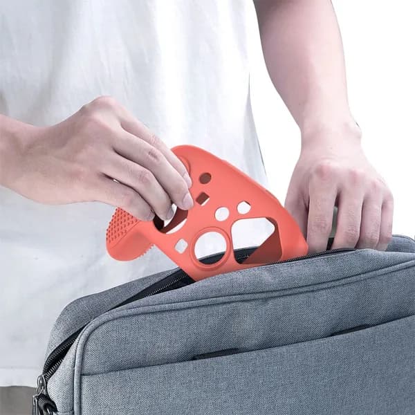 Силиконовый чехол для игрового контроллера Nintendo Switch 2 PRO красного цвета