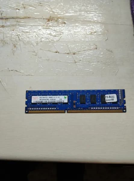 Оперативная память Оперативная память HMT325U6CFR8C - H9 NO AA 2GB 1Rx8 PC3- 10600U -9-11-A1 DDR3, 1 x 2 ГБ (HMT325U6CFR8C - H9 NO AA 2GB 1Rx8 PC3- 10600U -9-11-A1)