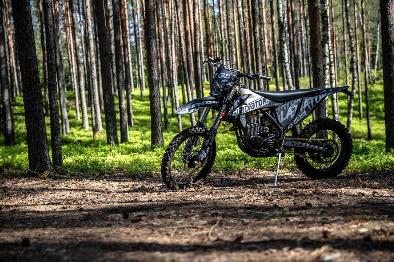 Мотоцикл эндуро Gladiator K5 CB250_граф (без ПТС в заводской упаковке)