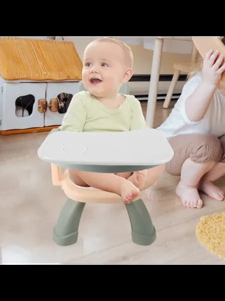 Пластиковый поднос для детского стульчика белого цвета