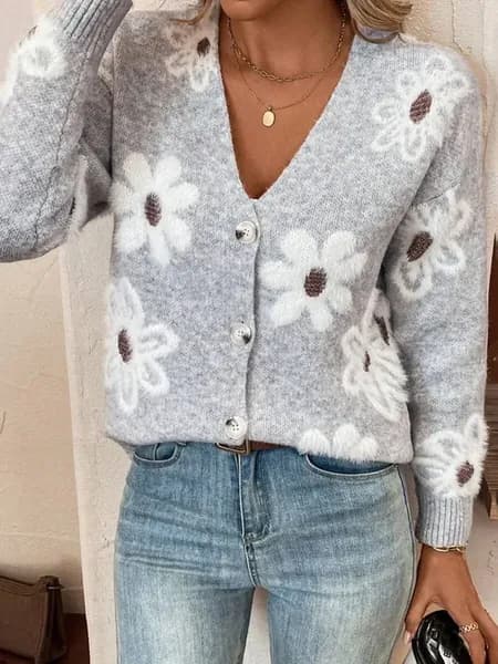 Свитер кардиган вязаный с цветами и v образным вырезом