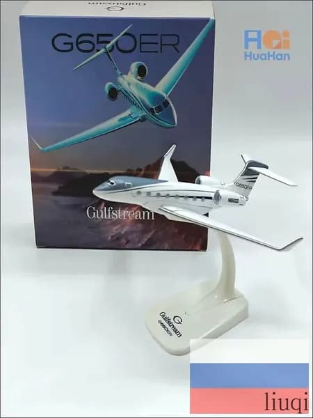 Сборная модель самолета Gulfstream G650ER из металлического сплава масштаб 1/200 длина 16 см