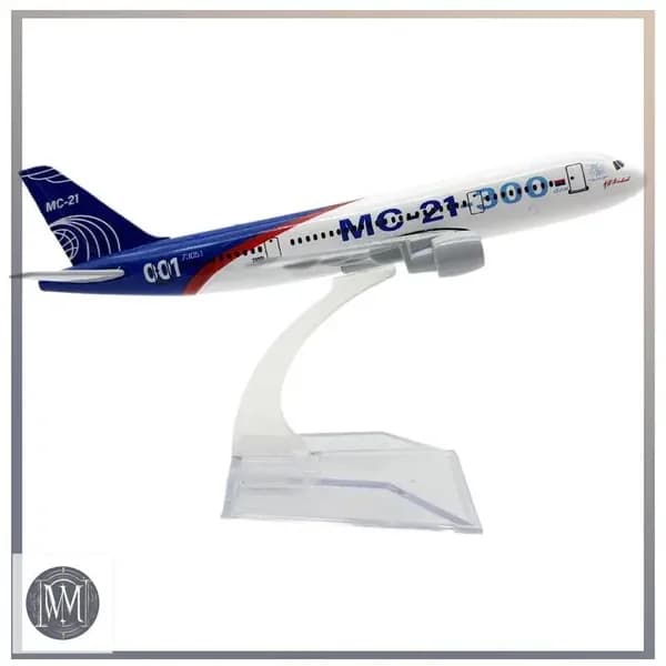 Модель российского MC-21 самолета