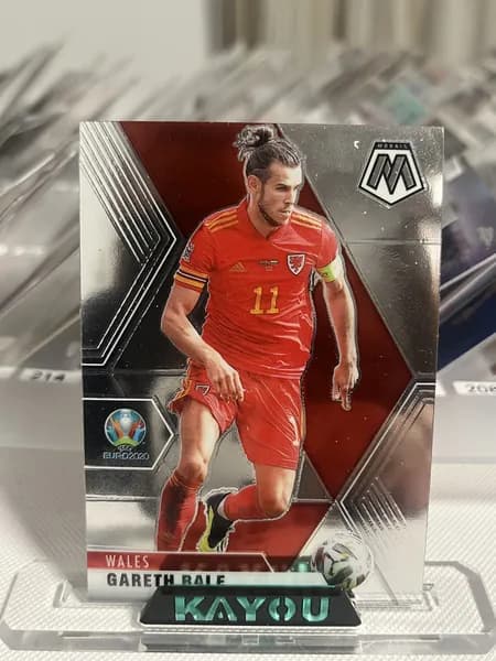 2024-25 Panini Mosaic Pitch Masters Гарет Бэйл, Уэльс, ЕВРО 2020