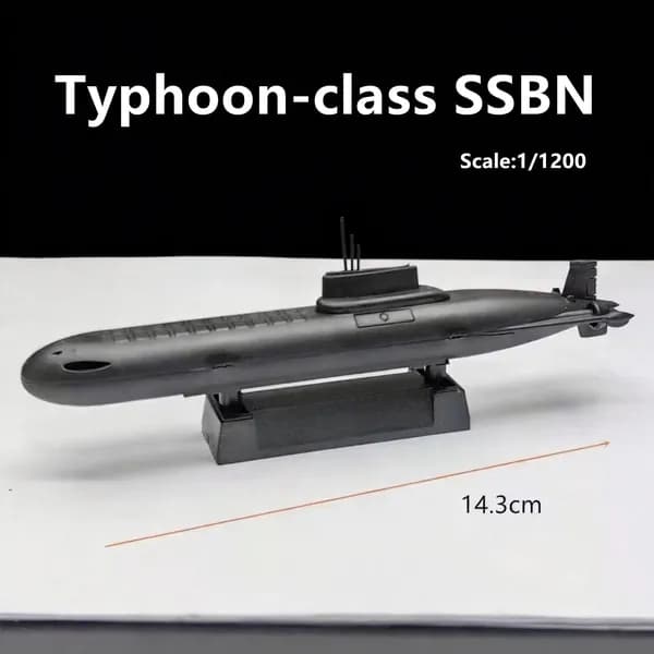 Миниатюрные модели военных кораблей, пластиковые конструкции, требуют сборки, атомная подводная лодка, раке