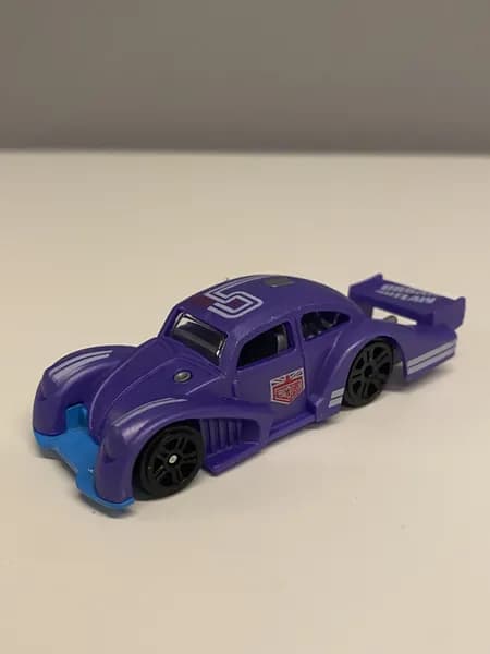 Машинка-Ретро автомобиль VOLKSWAGEN KAFER RACER ( Коллекционная ) масштаб 1:64