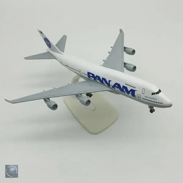 Pan Am 20см металлическая модель самолета с шасси / Boeing 747--