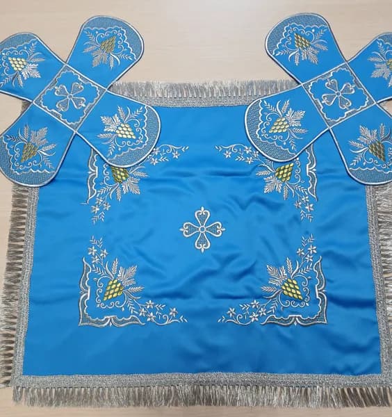 Покровцы вышитые "Лоза" 11x11 см. голубой серебро