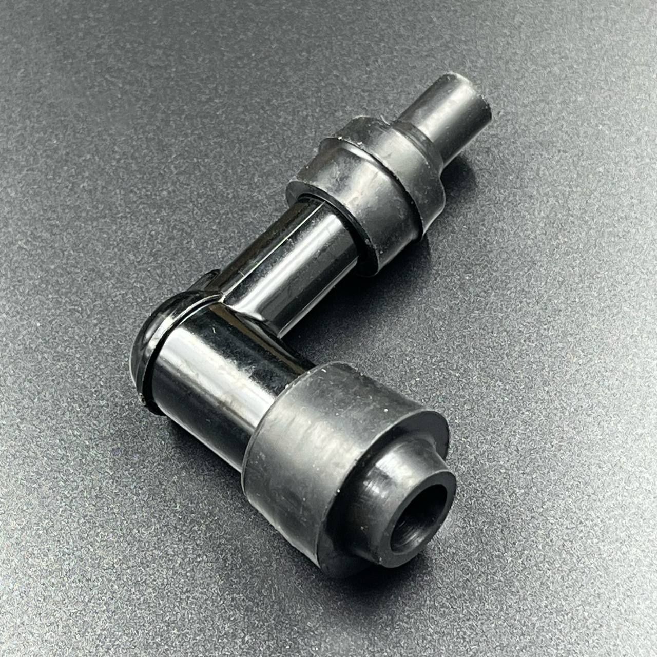 Колпачок свечной Tohatsu (3M2-06921-0; LB05EP) (KINETIX), ОЕМ 01-109-04A