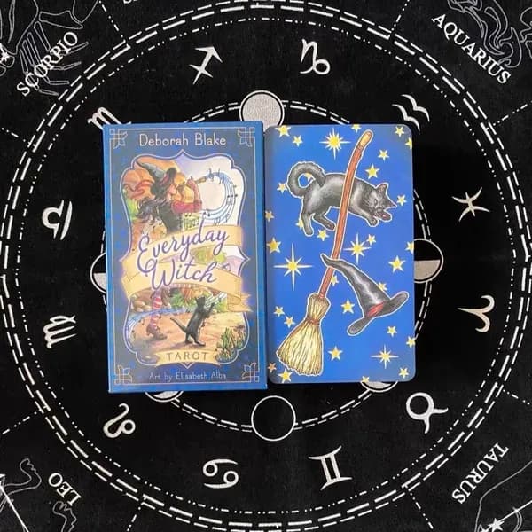 Everyday Witch Tarot Повседневное Таро ведьмы (78 карт и руководство в подарочном футляре). Блейк Дебора