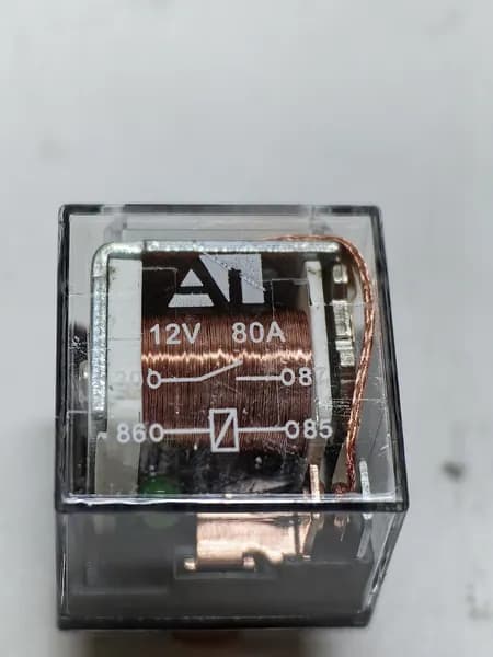 Реле силовое электромагнитное с диодом и кронштейном 80А, 12V, 4-х контактное, 1 шт