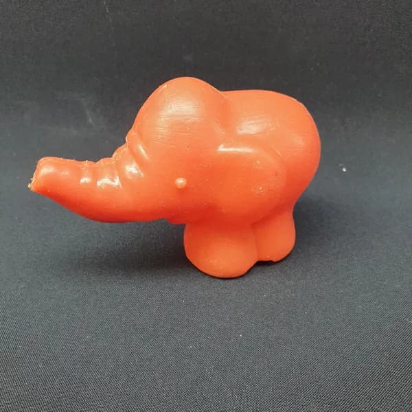 Игрушка винтажная, СССР. Пластизоль, фигурка слона красного цвета для детской игры