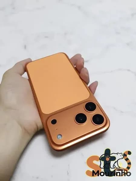 Муляж iPhone 17 Pro Max темно