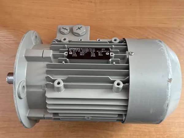 Электродвигатель асинхронный трёхфазный Siemens 1LA7096-2AA11-Z