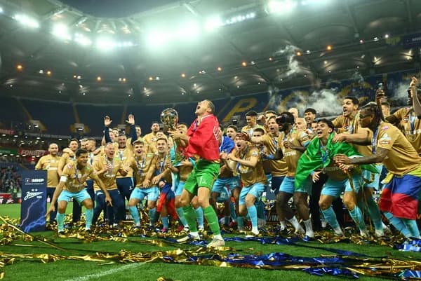 постер "Зенит Чемпион 2026"