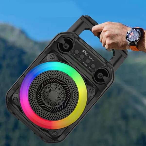 Портативная колонка с RGB-подсветкой и Bluetooth для выступлений