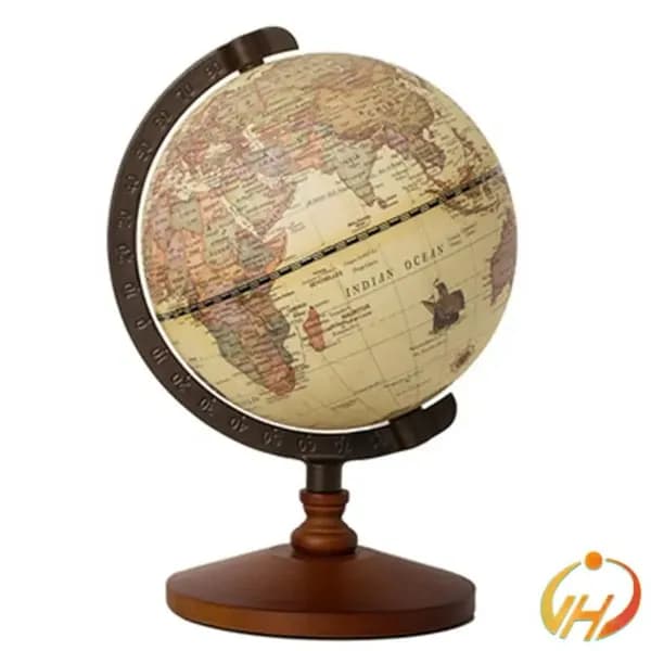 Деревянная модель глобуса