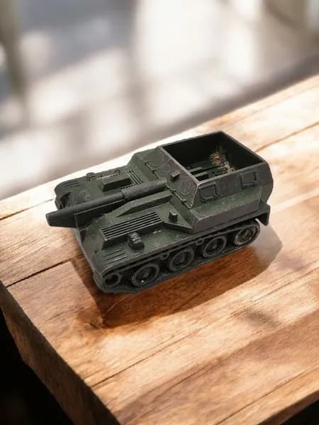 Винтажная модель военной техники "Самоходная артиллерийская установка", СССР