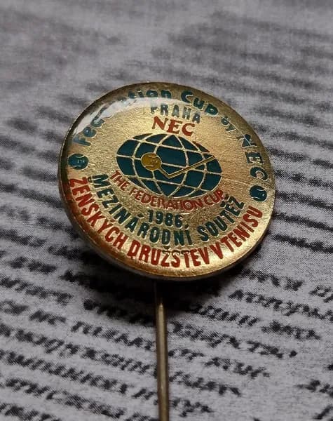Значок 1986 PRAHA Federation Cup by Nec
