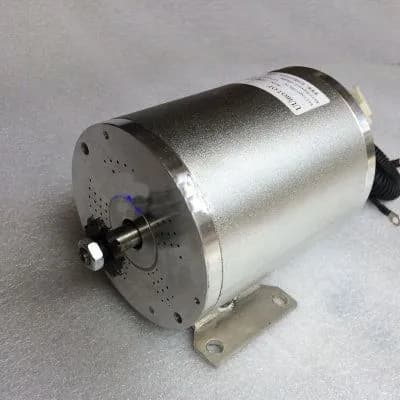 Двигатель постоянного тока (BLDC) 2000W, бесколлекторный под звезду