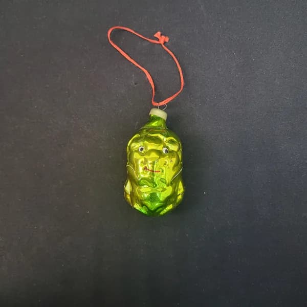 Елочная игрушка винтажная, СССР. Стекло, подвеска в виде головы, зеленого цвета