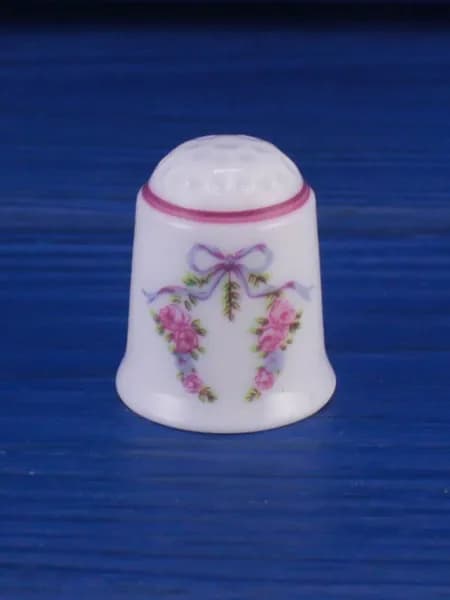 Reutter наперсток Garland of Flowers, винтажный, коллекционный, фарфоровый, Thimble Collectors Club