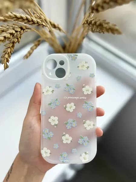 Чехол на iphone 15 с принтом силиконовый защитный с цветами