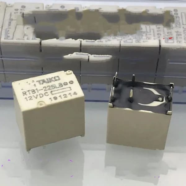 Реле электромагнитное RTB1-225LB 12В DC, 5-пиновое, для дальнего света автомобильных фар (реле дальнего света)