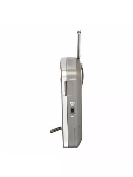 Карманный портативный радиоприемник RF-P50D серебристый, FM/AM радио, выход для наушников 3.5 мм, 2 х АА, ремешок, радиоприёмник RF-P50DEG-S