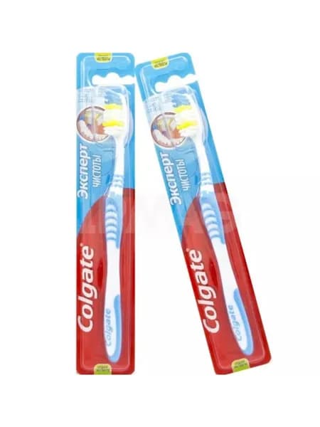 Colgate Зубная щетка Эксперт чистоты средней жесткости
