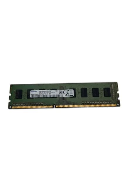 Оперативная память Оперативная память M378B5773TB0-CK0 DDR3 2GB DDR3, 1333 МГц, 1 x 2 ГБ (M378B5773TB0-CK0)