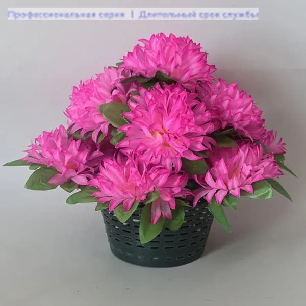 Корзина ритуальная с искусственными цветами