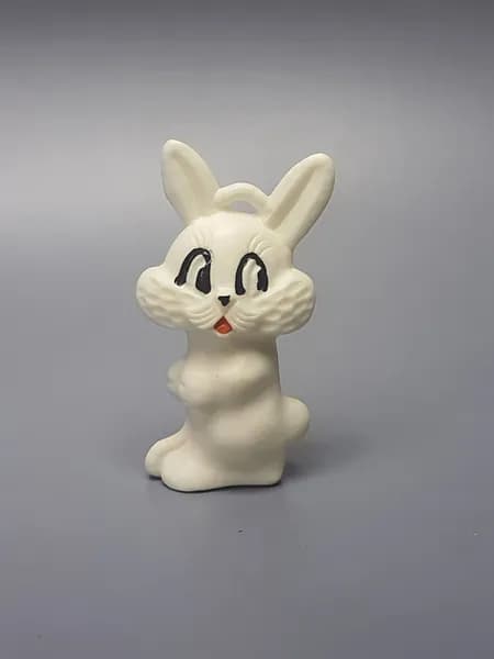 Брелок фигурка винтажная Зайчик, пластик, СССР 1970-1980 гг