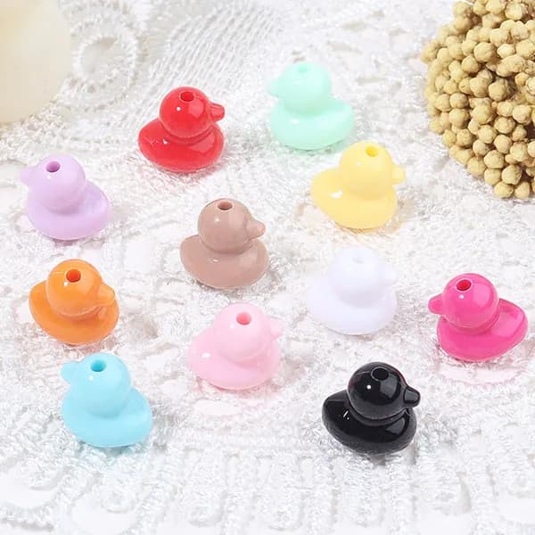 Акриловые цветные милые утиные перфорированные бусины DIY jewelry beads 10 шт.