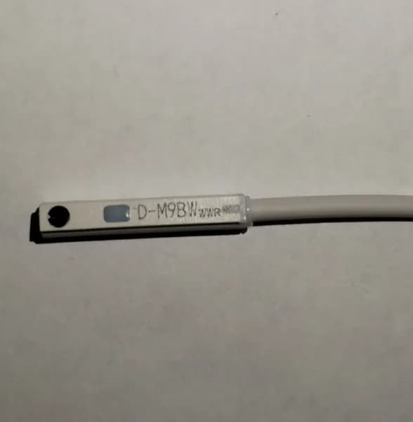 D-M9BW Бесконтактный датчик положения. Герконовый