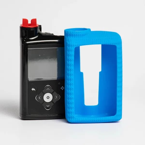 Чехол для инсулиновой помпы Medtronic (Медтроник) 720G, 740G и 780G, силиконовый синий