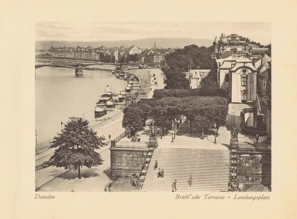 Дрезден. Терраса Брюля и пристань. Антикварная фотогравюра. Германия, ок. 1910 года