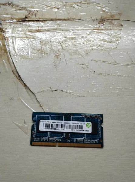 Оперативная память Оперативная память RMT3170EB68F9W-1600 4GB DDR3L, 1 x 4 ГБ (Оперативная память RMT3170EB68F9W-1600 4GB)