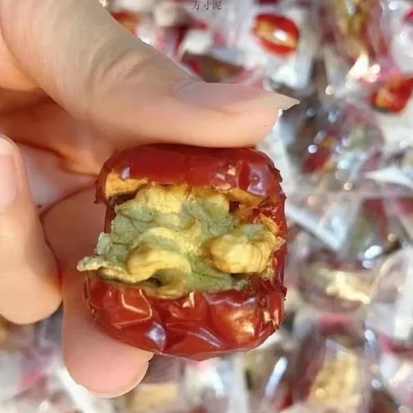 Орехи из фиников с грецкими орехами из Синьцзяна, натуральные в индивидуальной упаковке, полезный перекус