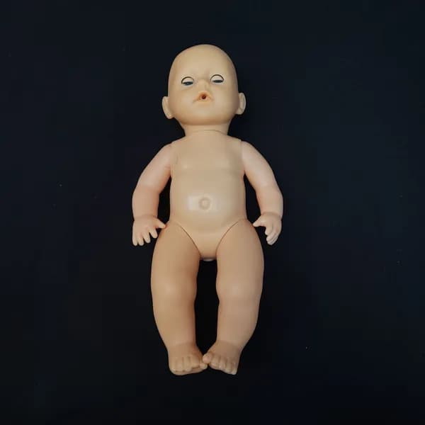 Кукла пластмассовая винтажная, СССР. Игрушка пупс с закрывающимися глазами, около 26 см