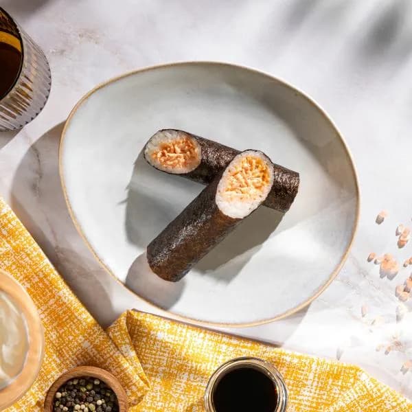 Ролл с имитированным крабовым мясом М Кухня 180г