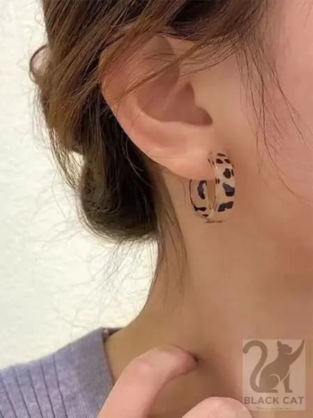 Серьги асимметричные
