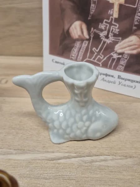 Подсвечник для церковной тонкой свечи керамический серый (рыбка)