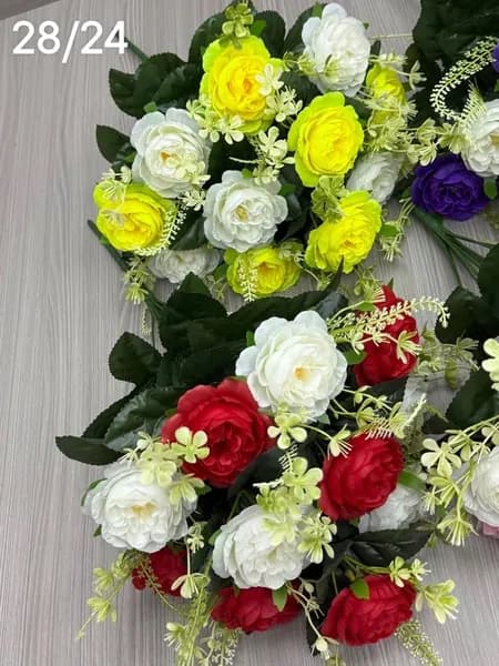 Искусственные цветы. Открытые розы. 2 букета по 50 см. 11 голов.