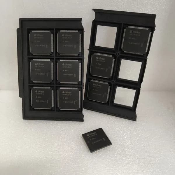 Микроконтроллер Infineon SAK-C167CS-LM / 10 шт