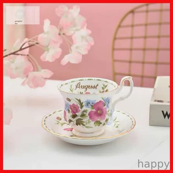 Чайная пара Royal Albert. Серия "Цветок месяца". Англия. Костяной фарфор. Клеймо 70-е гг. Сузуран в мае